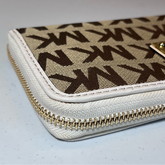 NWT Michael Kors Continental Wallet Signature Jacquard Beige Ebony Vanilla - Picture 6 of 9